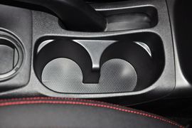 2014款三菱劲炫2.0L自动两驱超越版