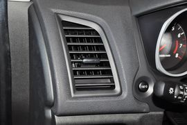 2014款三菱劲炫2.0L自动两驱超越版