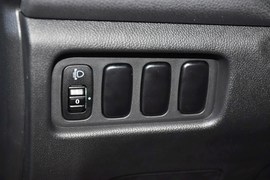 2014款三菱劲炫2.0L自动两驱超越版