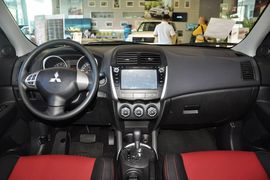 2014款三菱劲炫2.0L自动两驱超越版