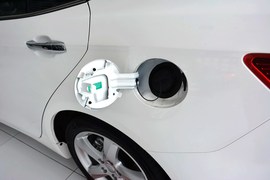 2014款奔腾B70