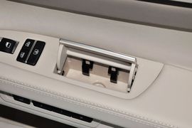2013款宝马740Li混动