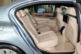 2013款宝马740Li混动