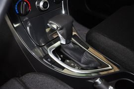 2014款中华V5