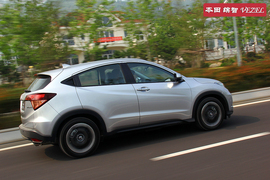 试驾本田缤智1.8L两驱