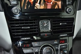 2015款红旗H7