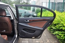 2015款红旗H7