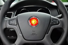 2015款红旗H7