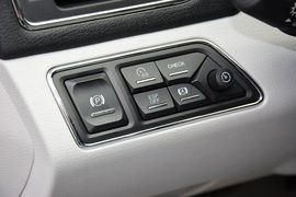 2015款红旗H7