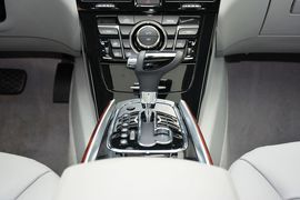2015款红旗H7