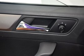 2015款大众全新桑塔纳1.6L自动舒适版