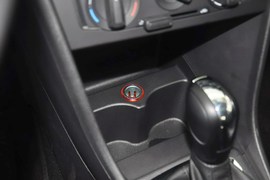 2015款大众全新桑塔纳1.6L自动舒适版