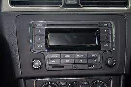 2015款大众全新桑塔纳1.6L自动舒适版