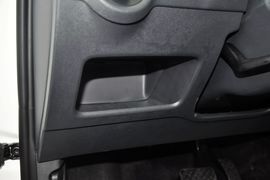 2015款大众全新桑塔纳1.6L自动舒适版