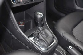 2015款大众全新桑塔纳1.6L自动舒适版