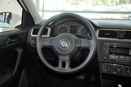 2015款大众全新桑塔纳1.6L自动舒适版
