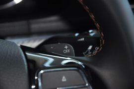 2014款大众朗逸1.6L手自一体运动版