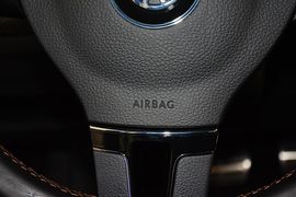 2014款大众朗逸1.6L手自一体运动版