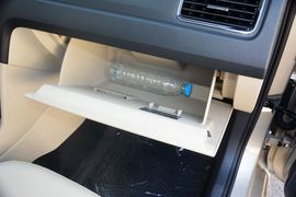 2015款斯柯达昕锐1.6L手动智选型