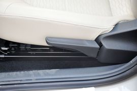2015款斯柯达昕锐1.6L手动智选型