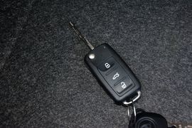 2015款斯柯达昕锐1.6L手动智选型