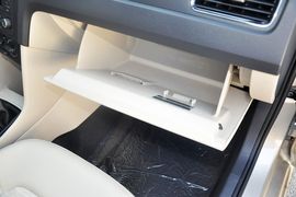 2015款斯柯达昕锐1.6L手动智选型