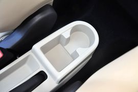 2015款斯柯达昕锐1.6L手动智选型