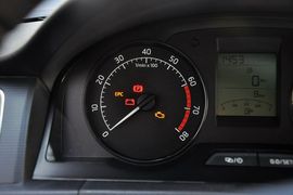 2015款斯柯达昕锐1.6L手动智选型
