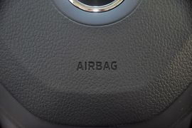 2015款斯柯达昕锐1.6L手动智选型