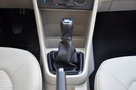 2015款斯柯达昕锐1.6L手动智选型