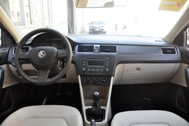 2015款斯柯达昕锐1.6L手动智选型