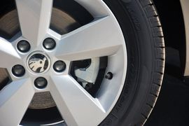 2015款斯柯达昕锐1.6L手动智选型