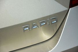 2015款斯柯达昕锐1.6L手动智选型