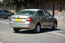 2015款斯柯达昕锐1.6L手动智选型
