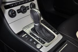 2015款大众迈腾2.0TSI旗舰型