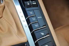 2014款保时捷Macan