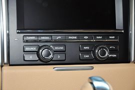 2014款保时捷Macan