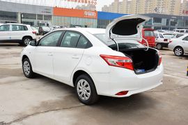 2014款丰田威驰1.5L自动智臻版