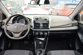 2014款丰田威驰1.5L自动智臻版