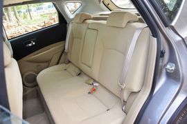 2015款日产逍客2.0XL