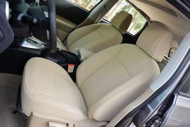 2015款日产逍客2.0XL
