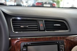 2013款大众朗逸1.4TSI
