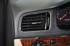 2013款大众朗逸1.4TSI