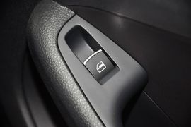 2014款大众速腾1.6L手动舒适型