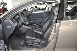 2014款大众速腾1.6L手动舒适型