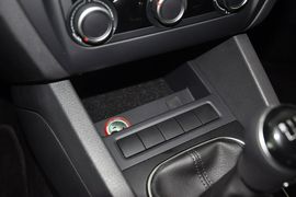 2014款大众速腾1.6L手动舒适型