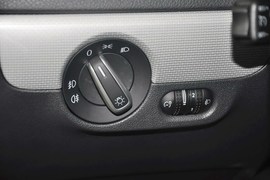 2014款大众速腾1.6L手动舒适型