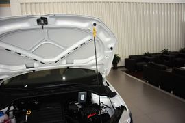 2015款大众捷达1.6L自动豪华型