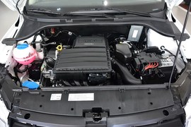 2015款大众捷达1.6L自动豪华型