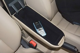 2015款大众捷达1.6L自动豪华型